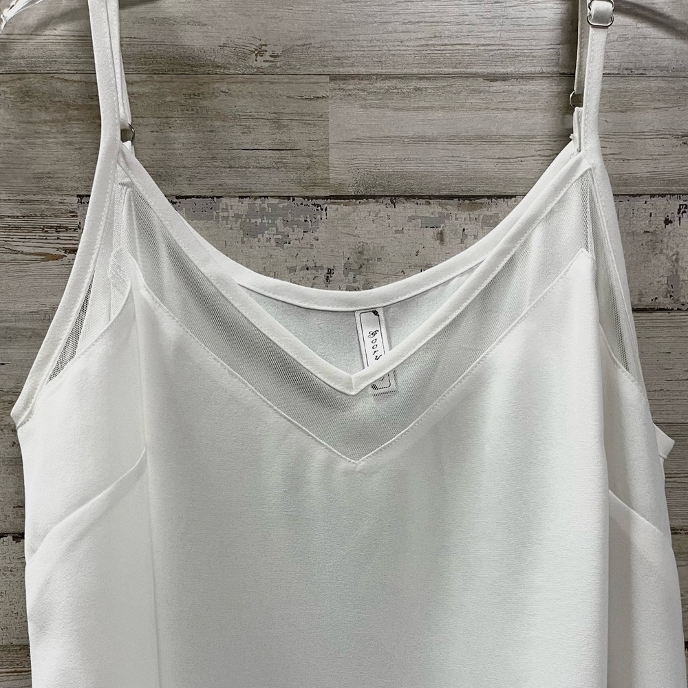 Goory White Lace Cut-Out V-Neck Spaghetti Strap Lightweight Top - Picture 3 of 7